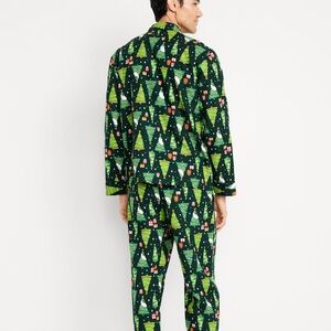 Old navy green trees Christmas pajamas size small